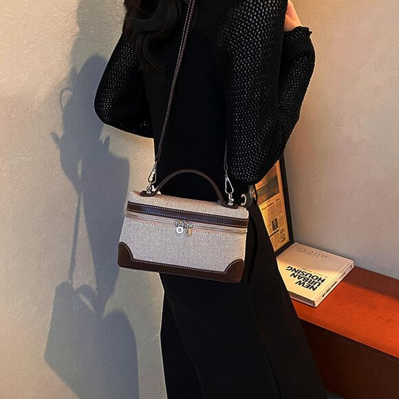 Chic Medium Leather Dumpling Handbag & Crossbody Purse with Detachable Strap - Picture 6 of 6